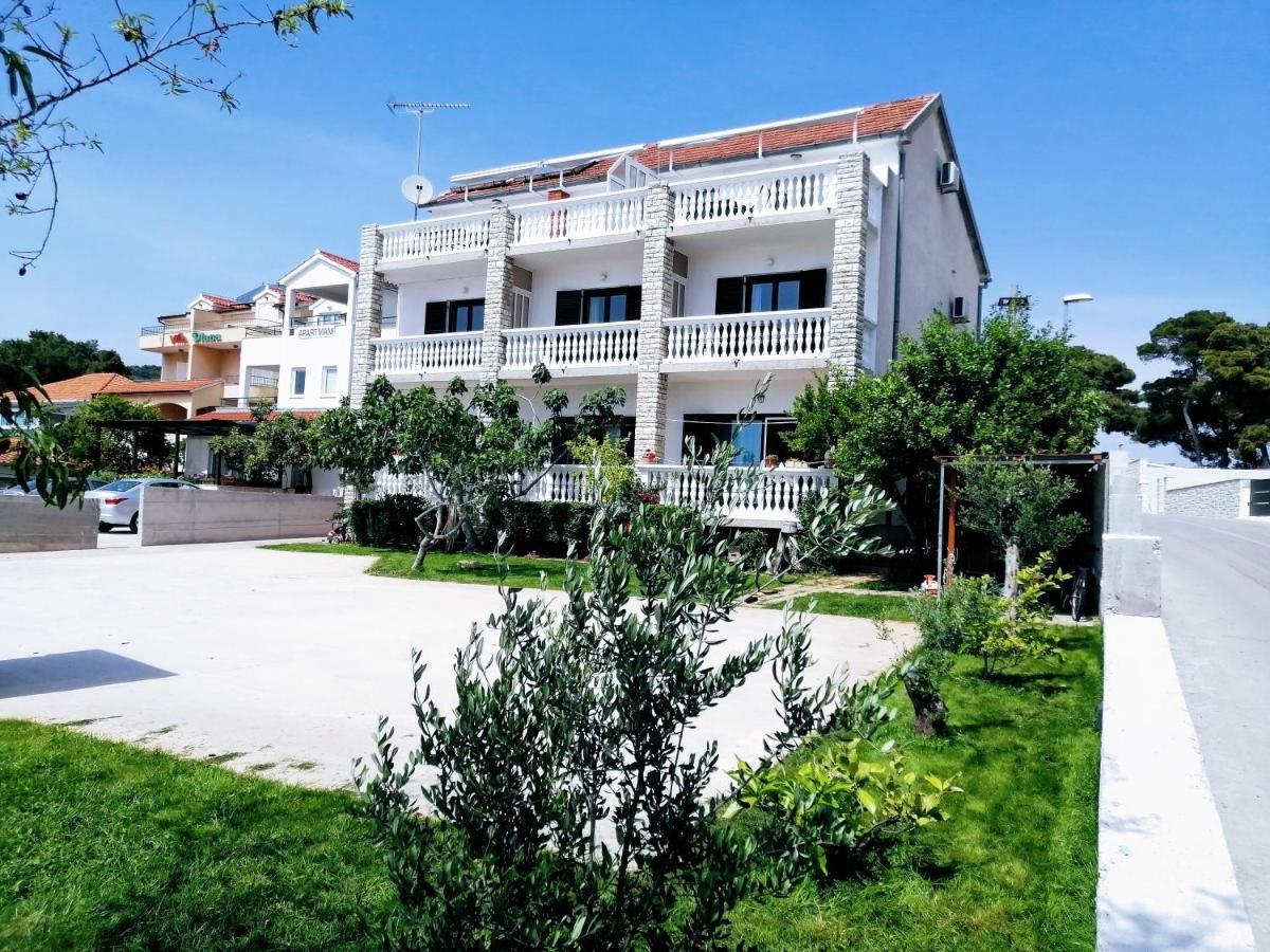 Apartments Tiho&Marija Tribunj  Exterior photo